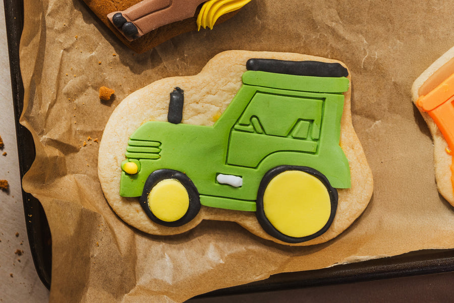 Tommy the Tractor Vanilla Biscuit
