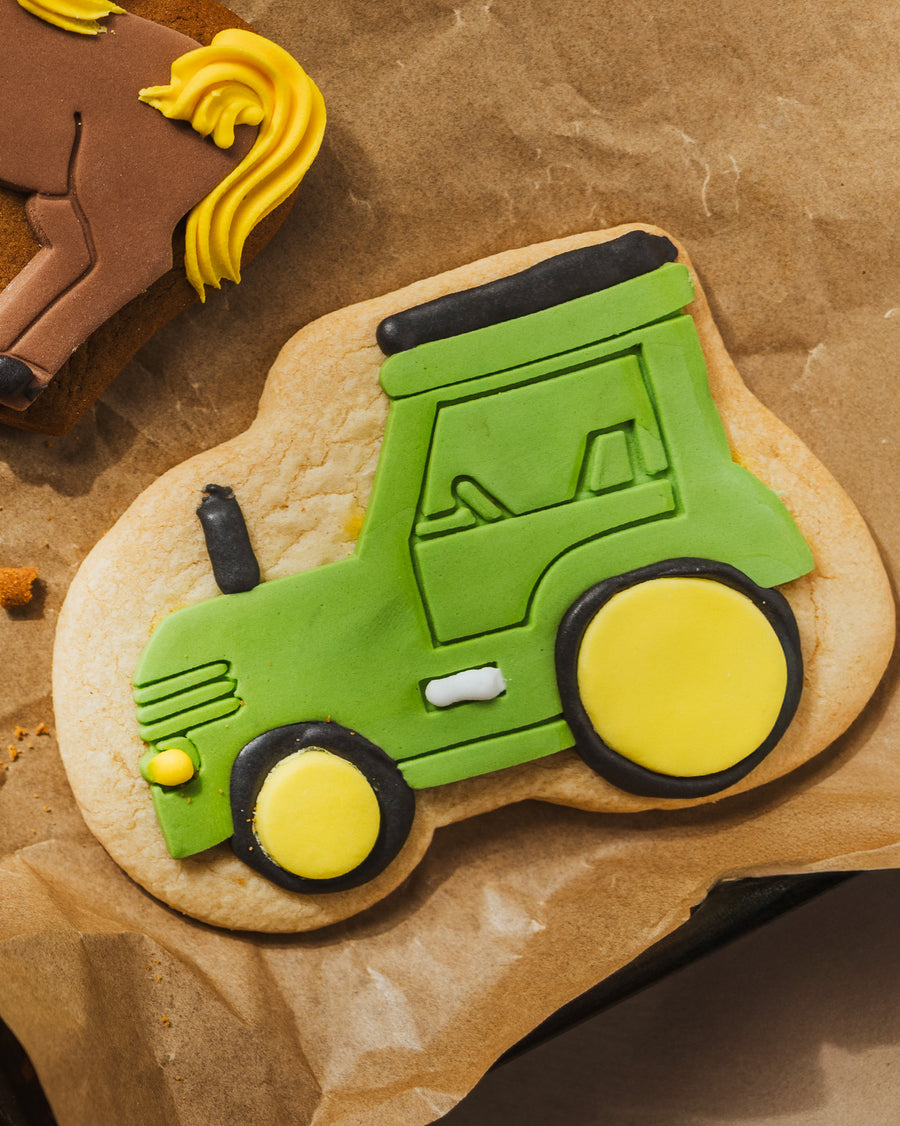 Tommy the Tractor Vanilla Biscuit